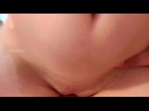 ❤️ Dormitu in a stanza di a mo surella è hè cusì ch'e aghju svegliatu ❤️ Bella porno à noi