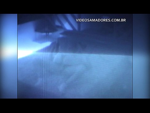 ❤️ U maritu filma a moglia chì scopa un vicinu è scopre chì hè un cornu ❤️ Bella porno à noi